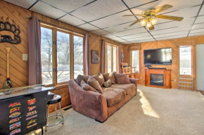 Baudette Home with Yard Near Golfing and Fishing